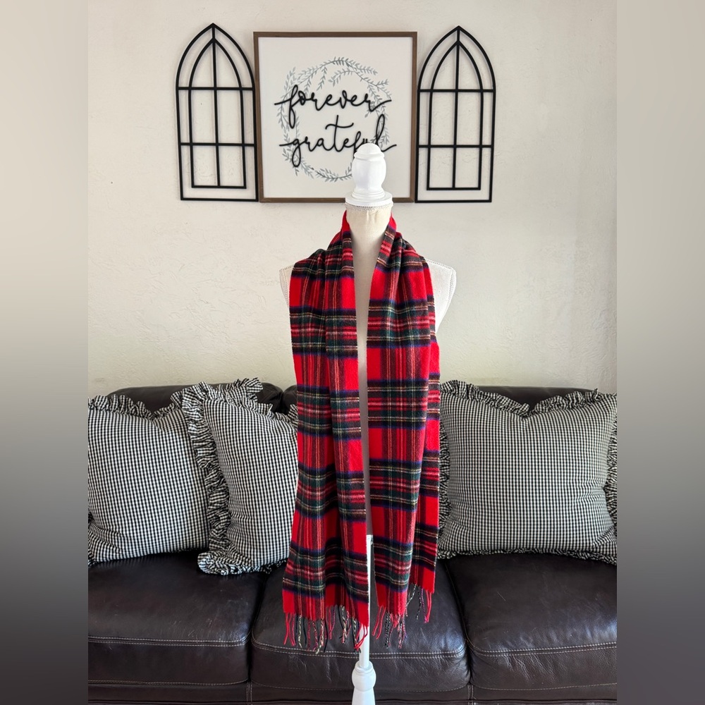 Johnstons 100% Cashmere Scarf Fringe Scotland Made Multicolor Plaid Soft Cozy - Picture 3 of 9